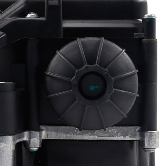 Volvo D11 D13 0444042109 DEF Diesel Exhaust Fluid Urea Injection Pump 12V